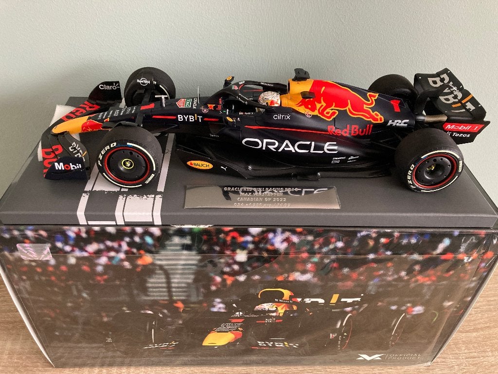 ✅ Max Verstappen editie 92 1:18 Winner Canadian GP 2022 RB18, Ophalen of Verzenden, Nieuw, Formule 1