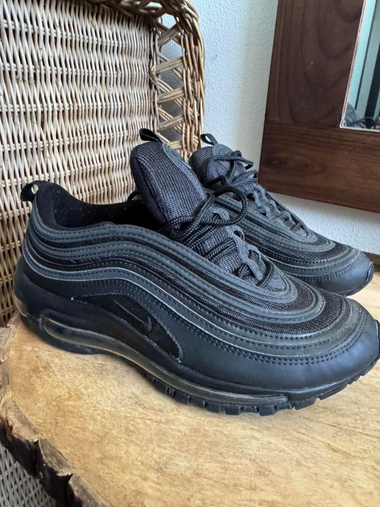 Nike schoenen maat 40 geen handel, Ophalen of Verzenden, Zo goed als nieuw