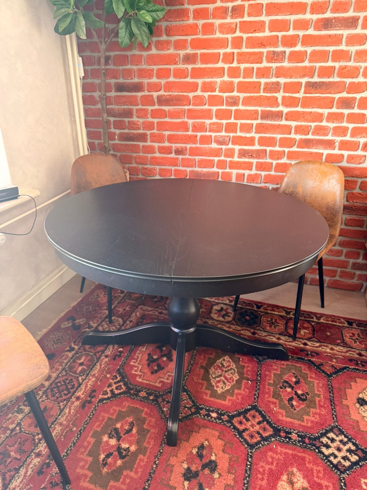TAFEL - Ikea round extandable table, Ophalen, 50 – 75, Zo goed als nieuw, Ovaal