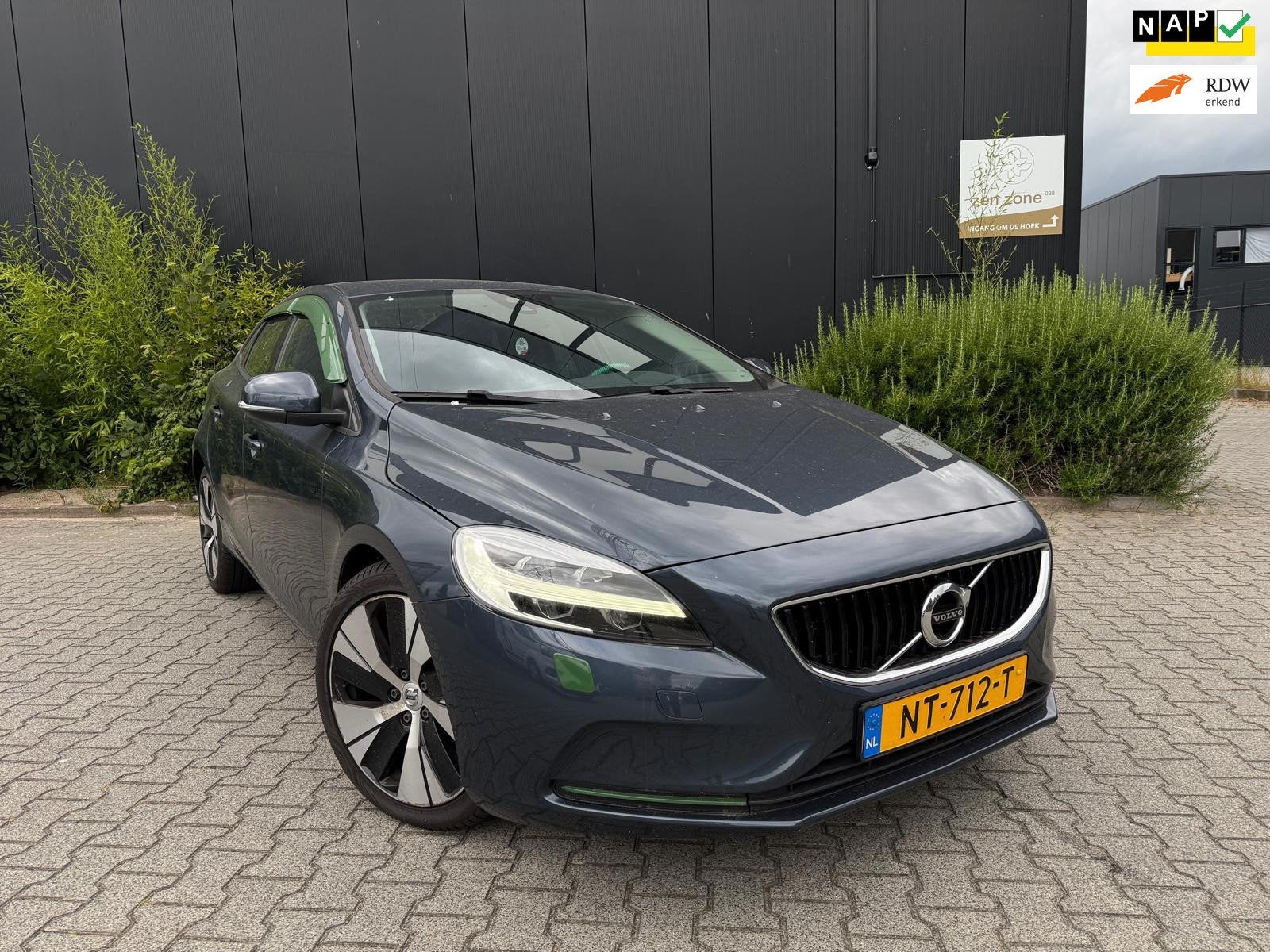 Volvo V40 2.0 D2 Nordic+, Voorwielaandrijving, Gebruikt, Euro 6, 4 cilinders