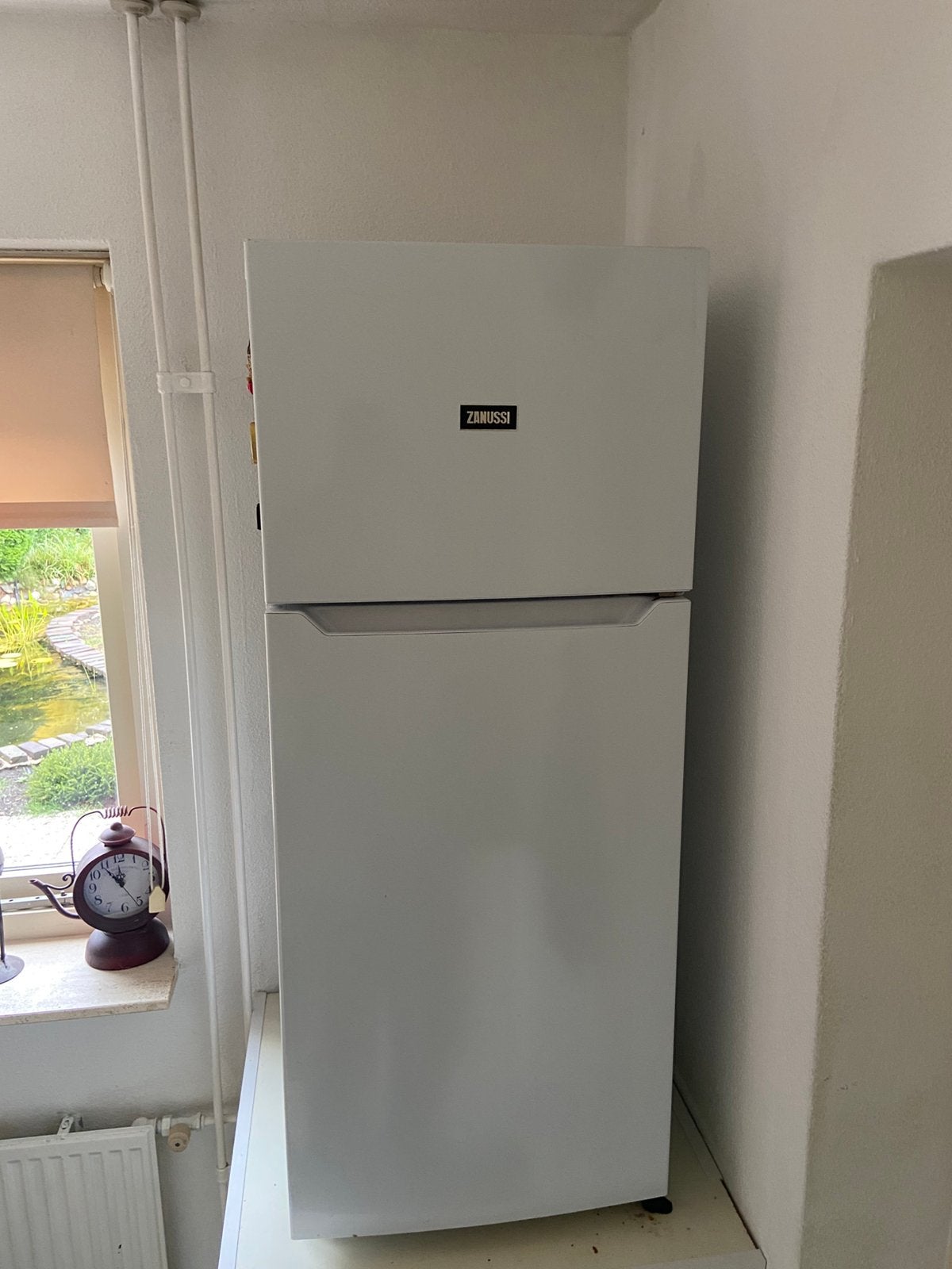 Zanussi koeldiepvrieskast, Zonder vriesvak, 200 liter of meer, Zo goed als nieuw, 160 cm of meer