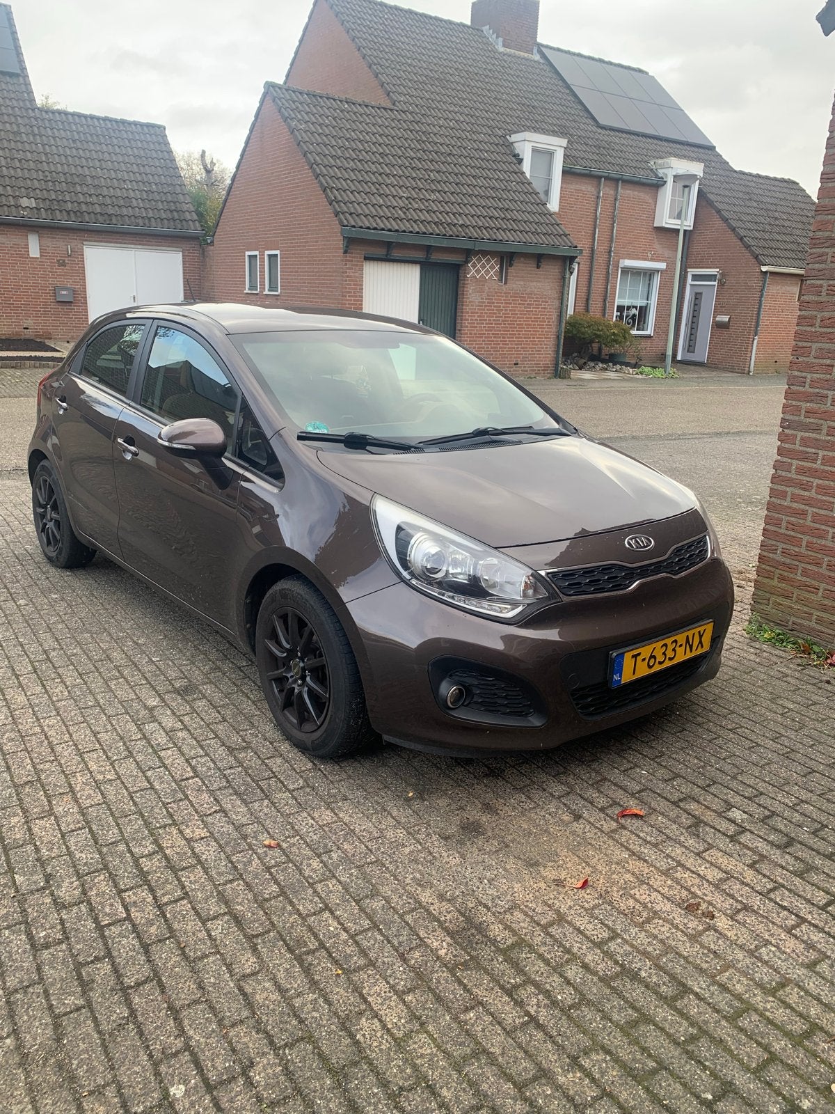 Kia Rio 1.2 I 5DRS 2013 Bruin |NAP✅| 178.000 km, Voorwielaandrijving, Dealer onderhouden, 450 kg, 40 €/maand