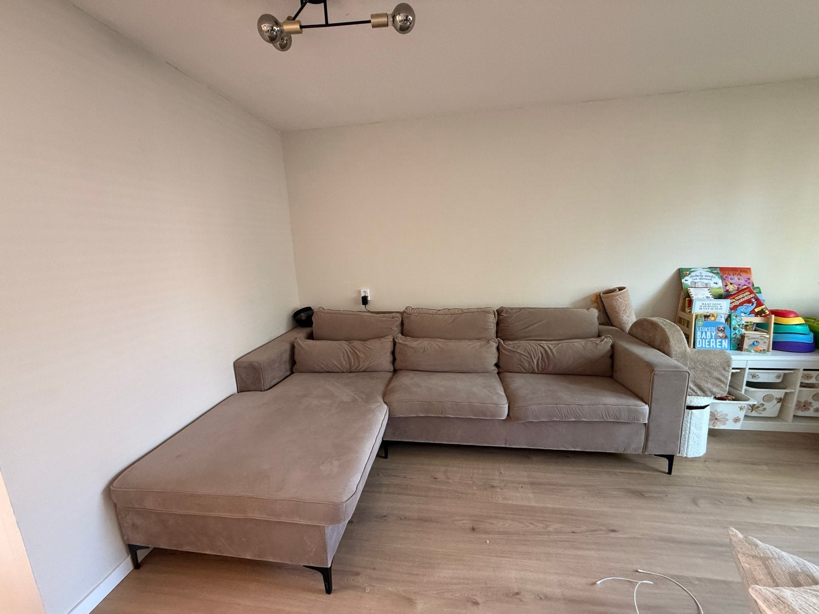 Comfortabele hoekbank met loungegedeelte - 2.80m breed, Huis en Inrichting, Banken | Bankstellen, 250 tot 300 cm, Gebruikt, Hoekbank