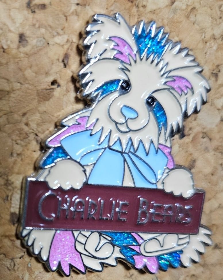 Charlie bears beer Aurora pin pinbadge teddybeer, Verzenden, Zo goed als nieuw, Merk, Speldje of Pin