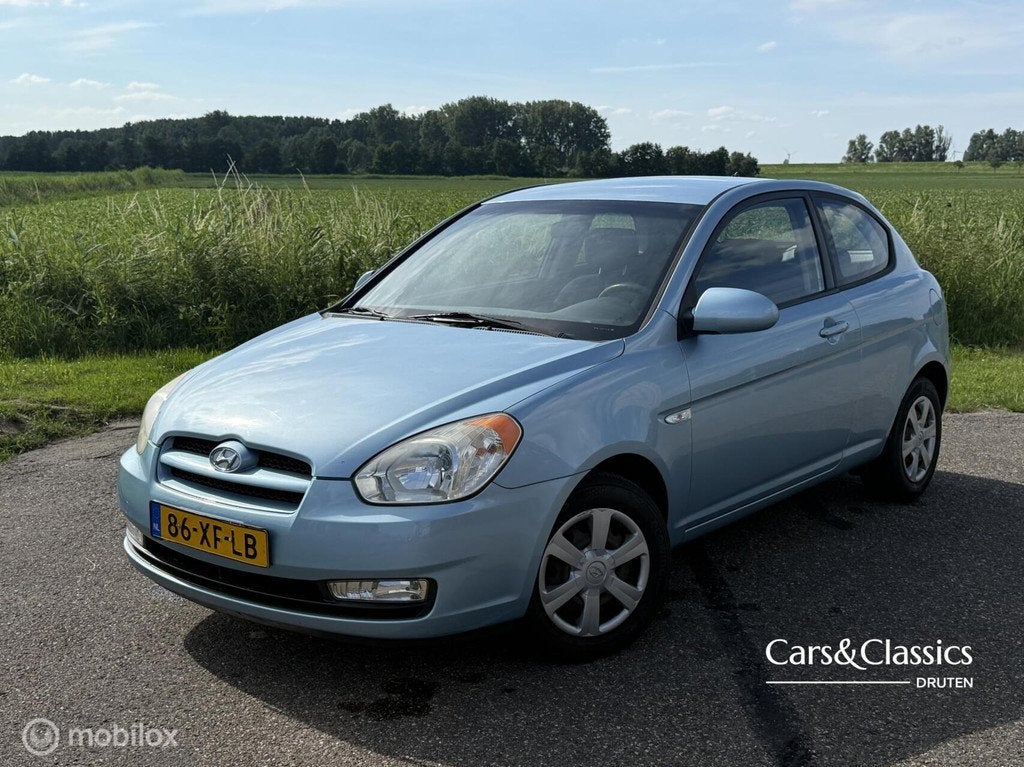 Hyundai Accent 1.4i, Airco, Auto's, Hyundai, Gebruikt, Zwart, 4 cilinders, Blauw