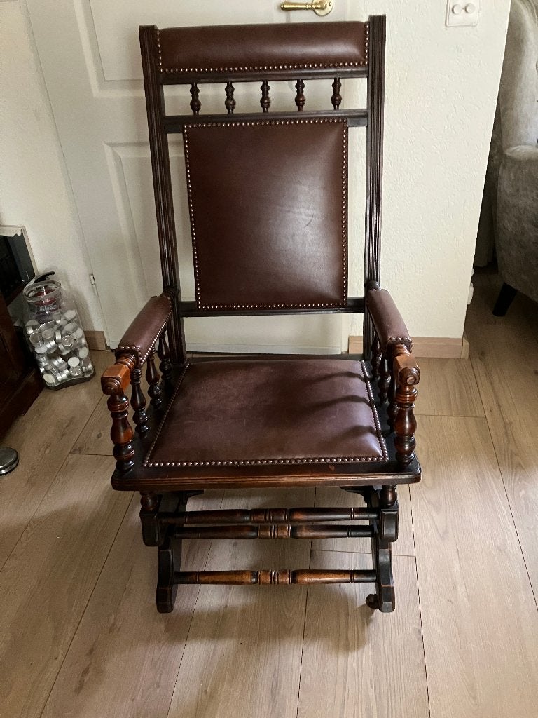 Antieke Engelse schommelstoel, Ophalen
