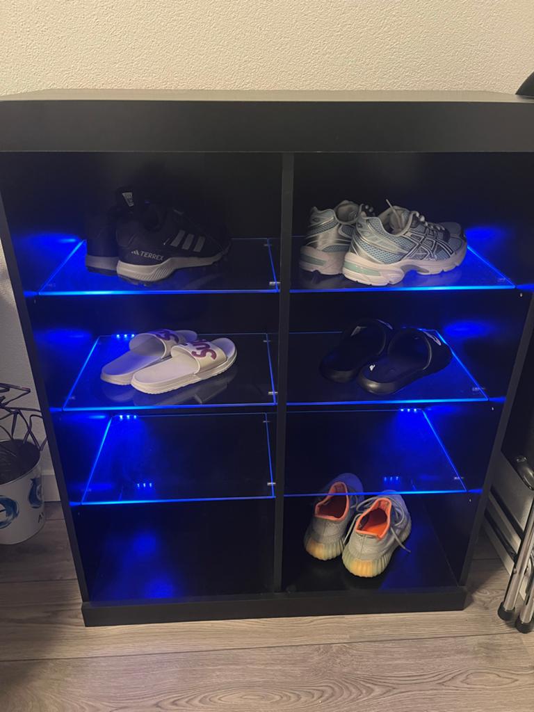 Schoenen kast LED, Ophalen