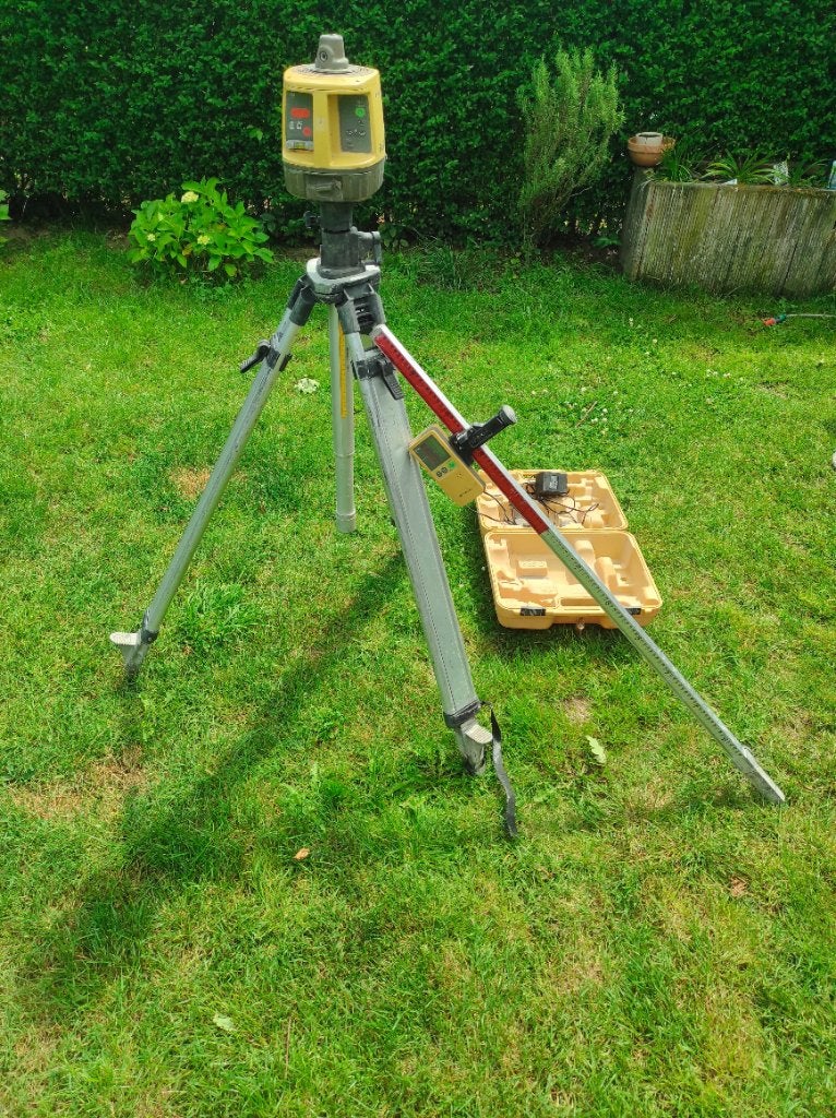 Topcon laser met statief, meetstok ontvanger koffer+lader, Ophalen, Afstand