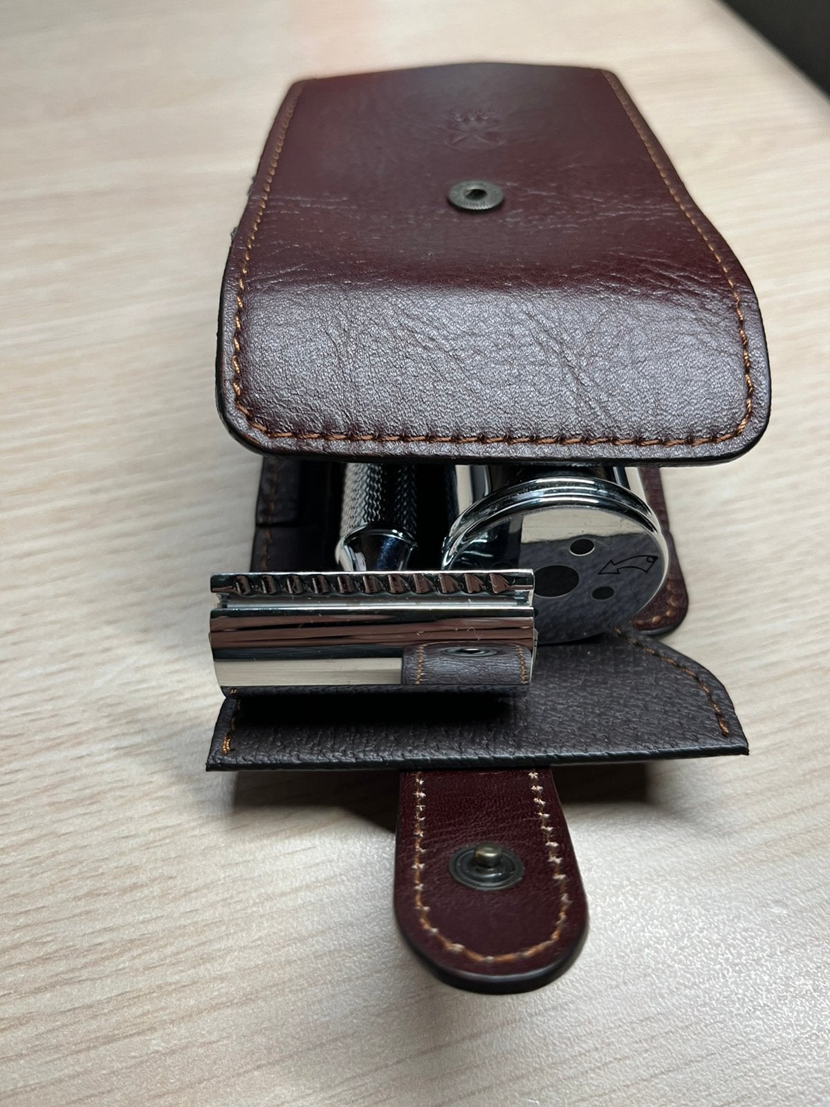 Mühle Bruin Leren Reisscheerset ( nieuw), Verzenden, Nieuw, Gehele gezicht, Verzorging