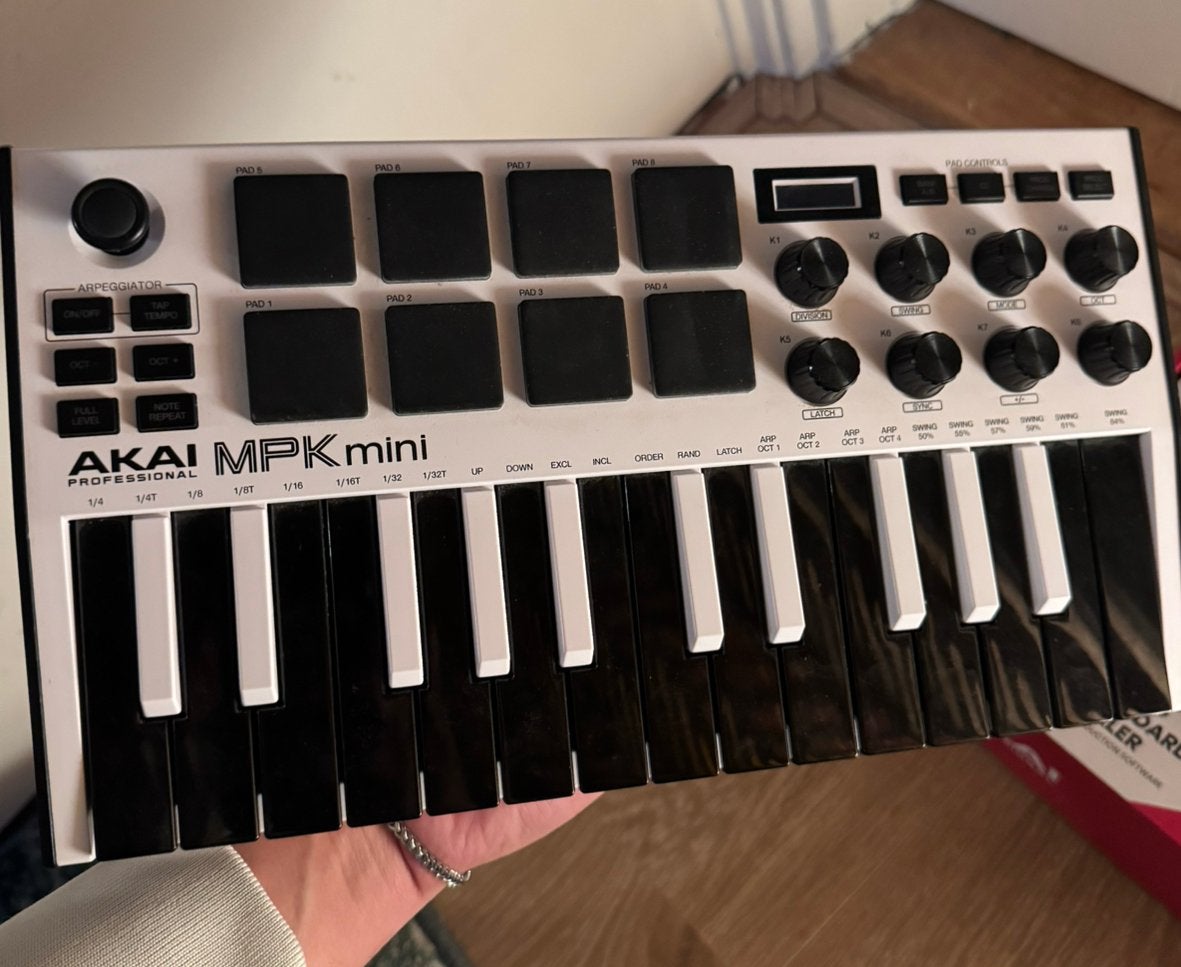 Akai mpk mini Special edition, Ophalen, Zo goed als nieuw