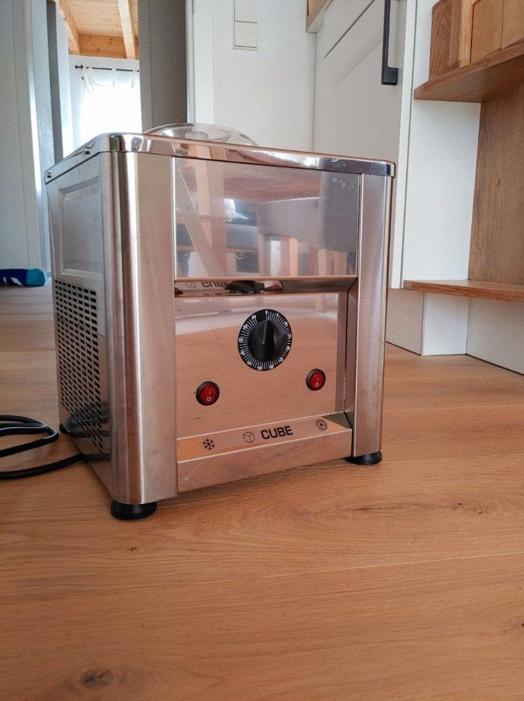 Cube 750 ijsmachine, Ophalen of Verzenden, Zo goed als nieuw