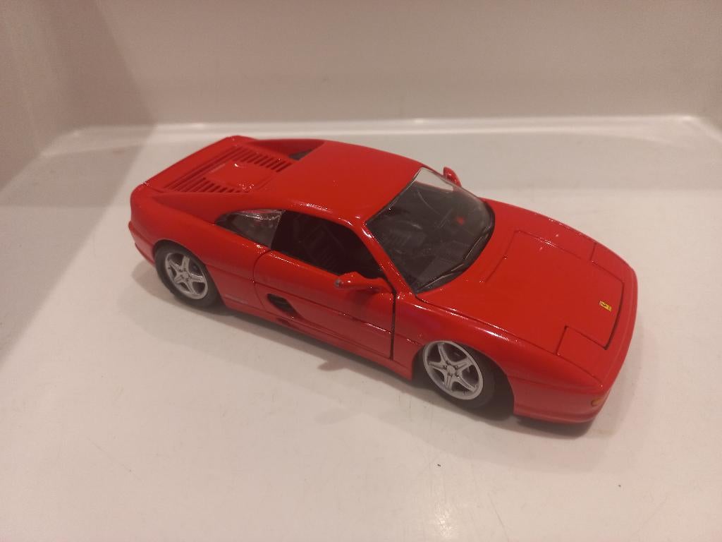 Ferrari F355 Berlinetta Maisto 1:24 modelauto 124, Hobby en Vrije tijd, Modelauto's | 1:24, Ophalen of Verzenden, Zo goed als nieuw