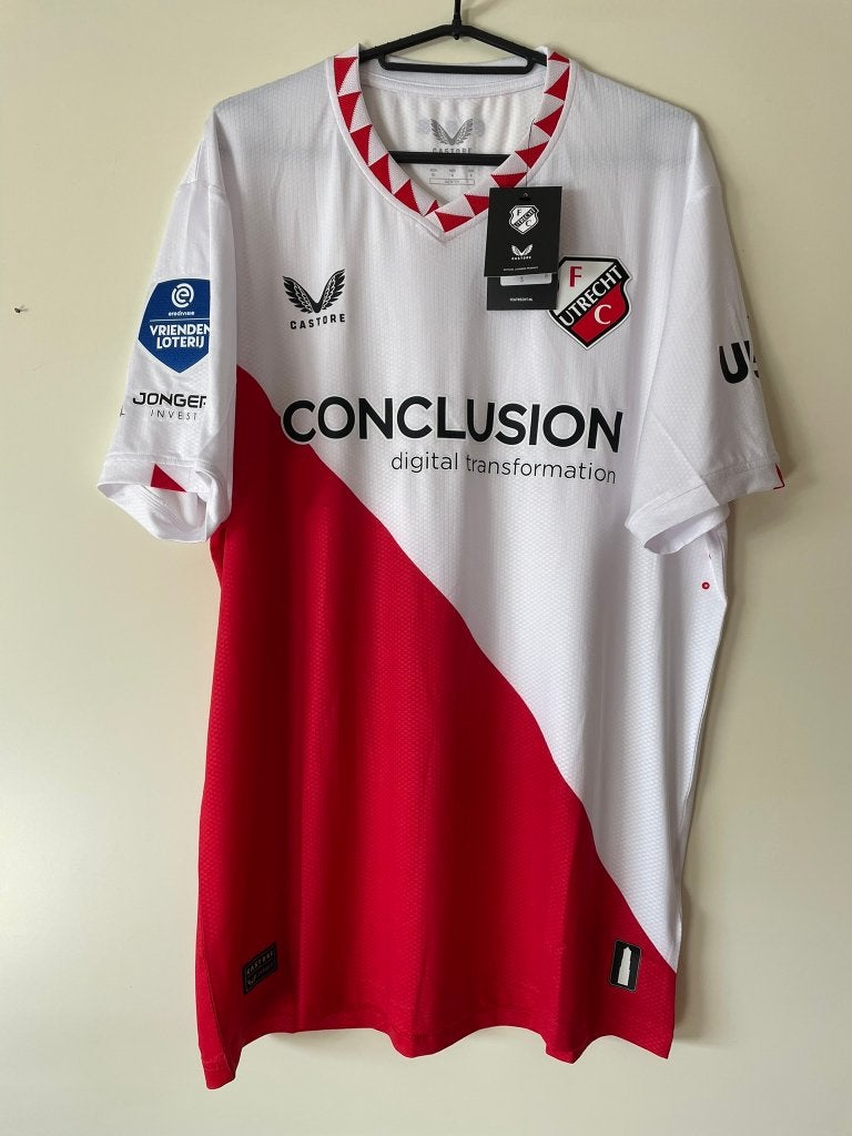 FC Utrecht Castore Voetbalshirt maat L Nieuw 24/25 Home Pro, Kleding | Heren, Maat 52/54 (L), Nieuw, Voetbal, Rood
