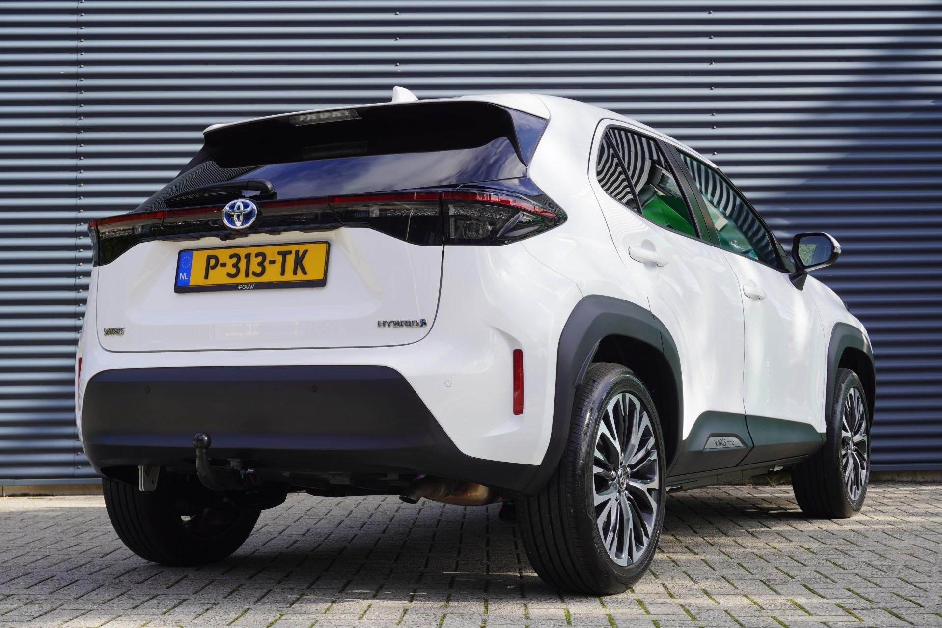 Toyota Yaris Cross 1.5 Hybrid 116pk Executive | Trekhaak | S, 12 maanden, Gebruikt, Wit, Bedrijf