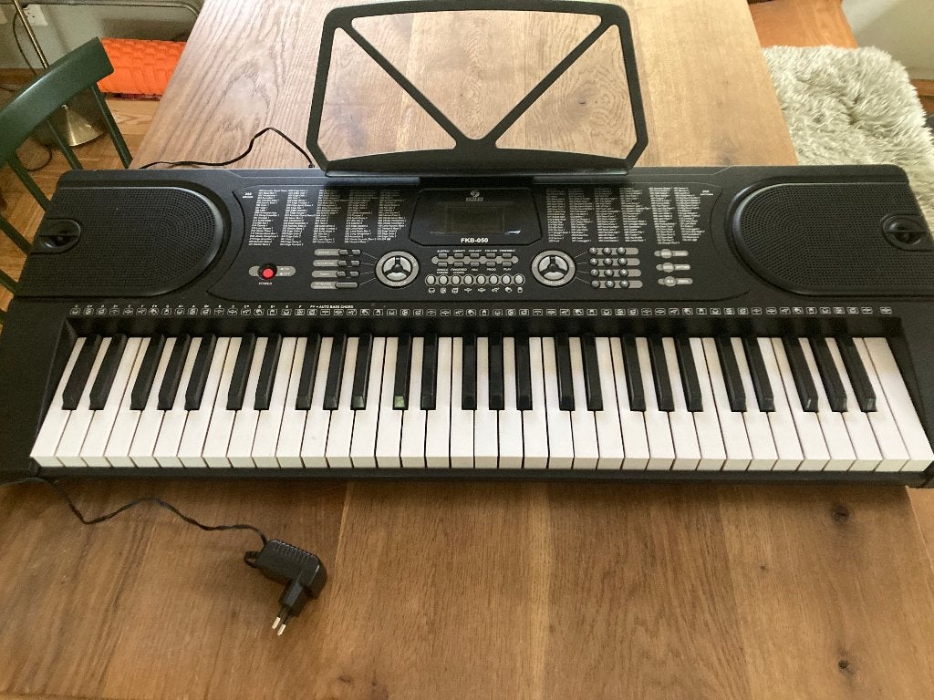 Foto 2 van Fazley FKB-050 61 toetsen ophalen voor € 10,-