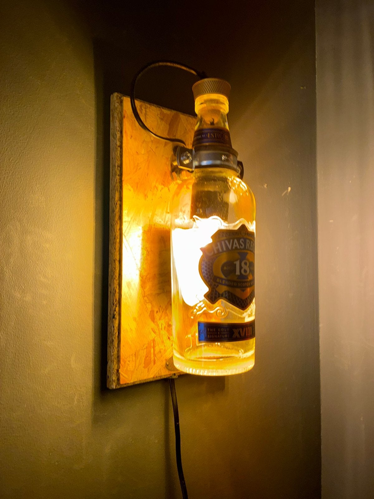 Chivas Regal wandlamp, Met schakelaar, Nieuw, Wandlamp, Glas