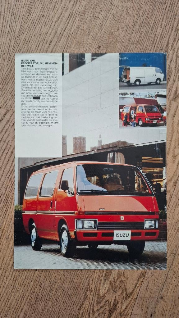 Isuzu Van leaflet 1983, Boeken, Auto's | Folders en Tijdschriften, Gelezen, Overige merken, Ophalen of Verzenden