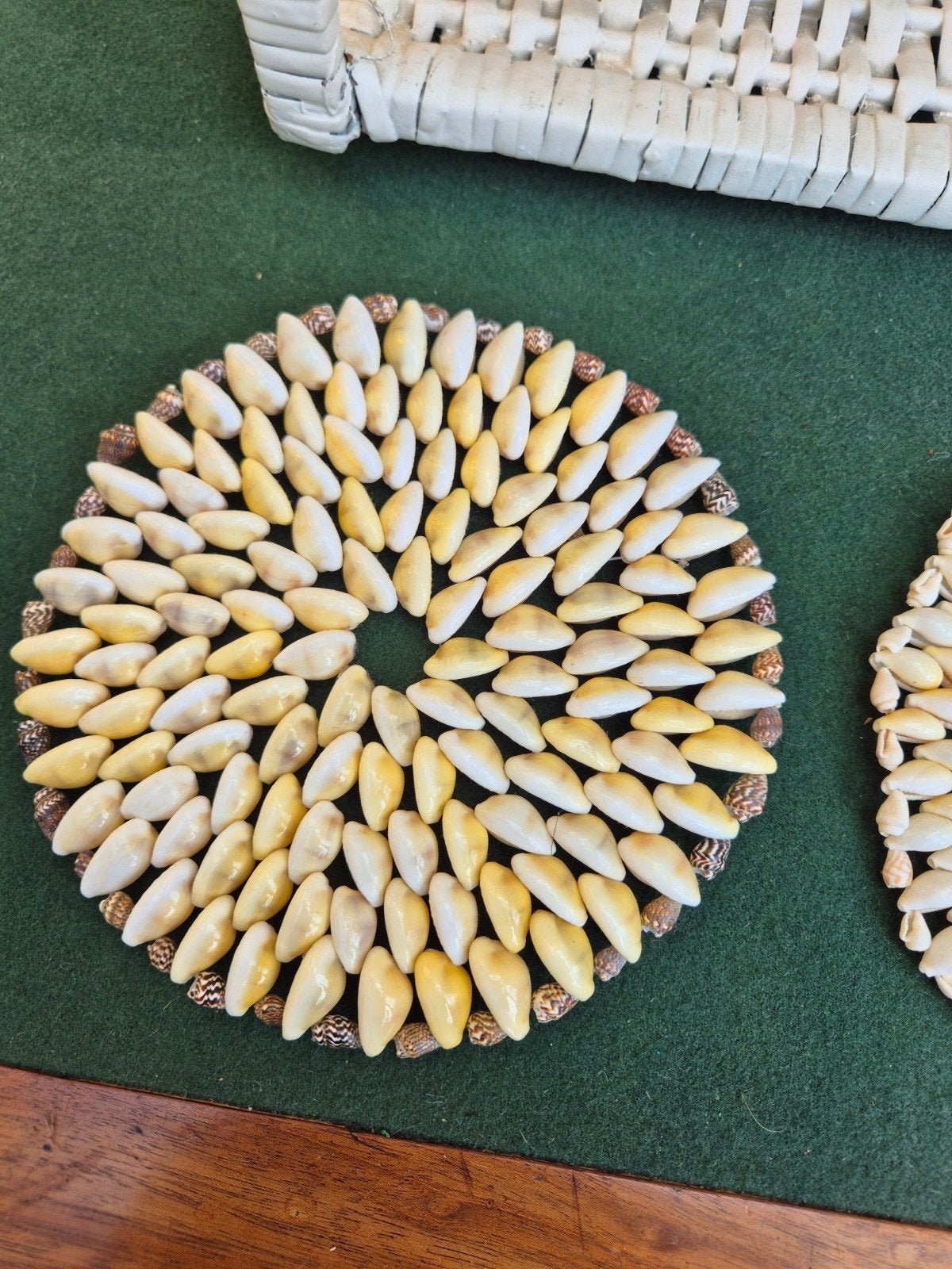 Set van 3 Vintage Schelpen Onderzetters, Vintage, Gebruikt, Meerkleurig, Ophalen of Verzenden