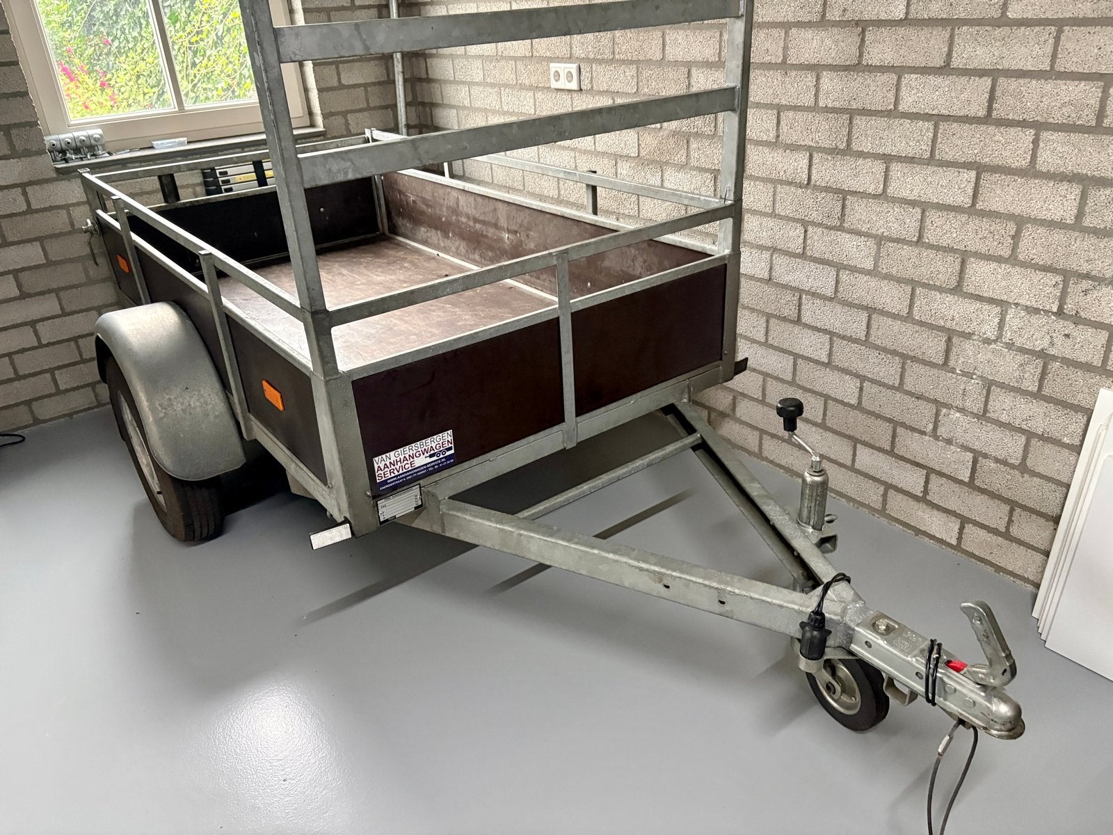 Nette anhangwagen (Syma), Ophalen, Gebruikt