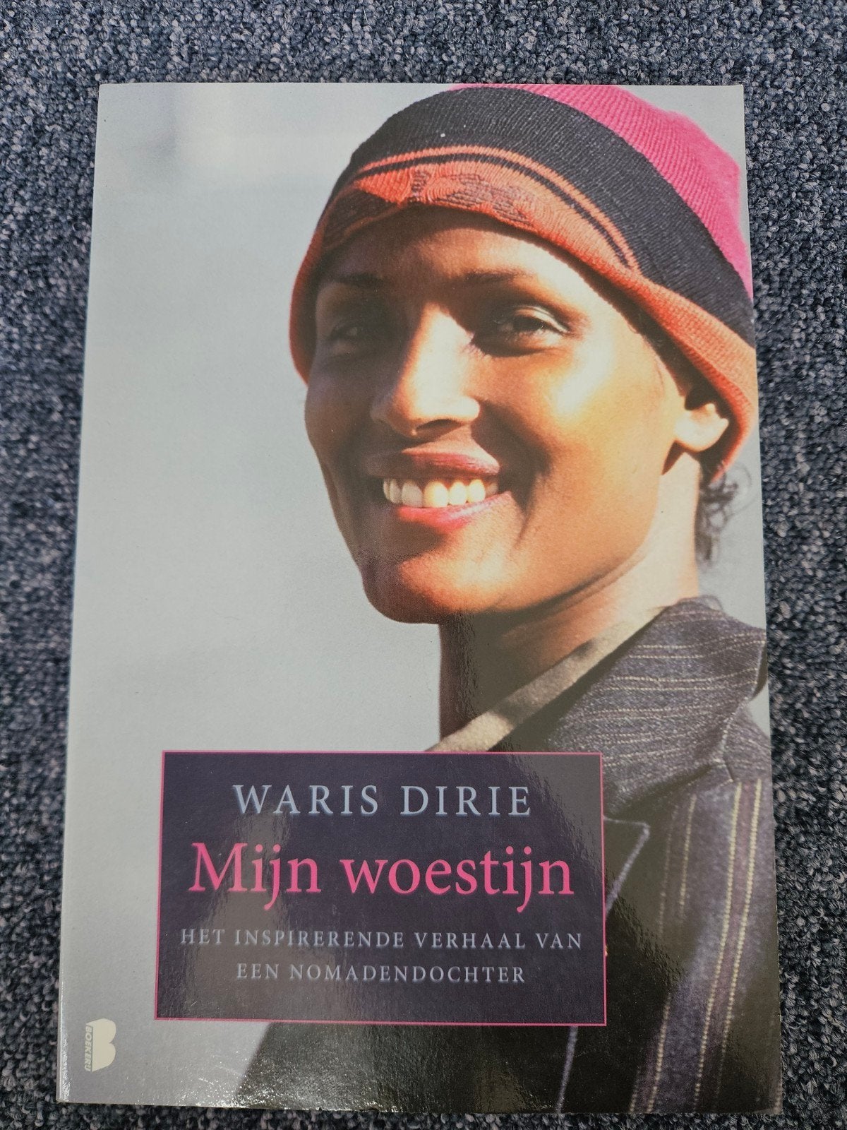 Mijn woestijn - Waris Dirie (biografie), Ophalen of Verzenden, Zo goed als nieuw, Waris Dirie, Overige