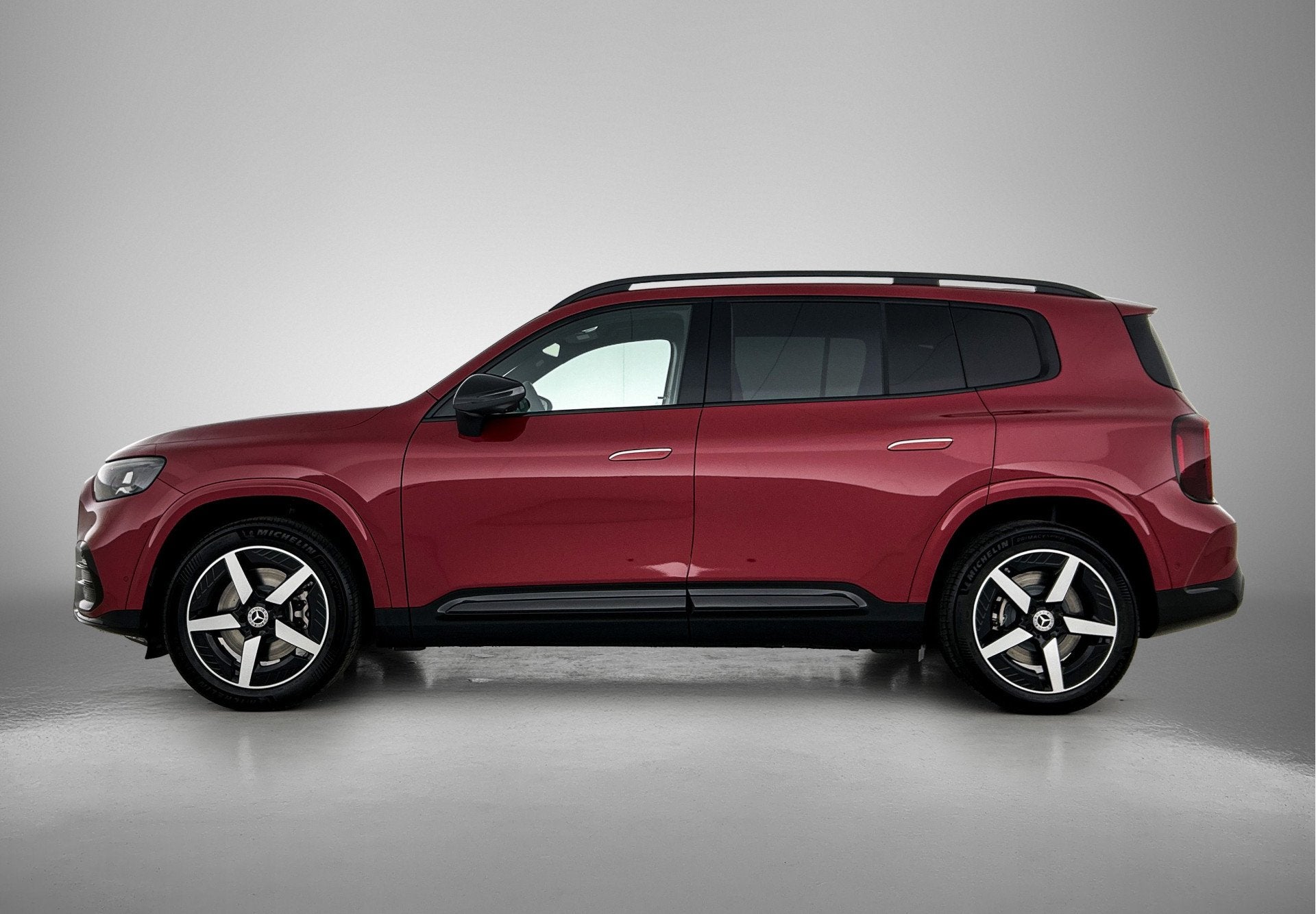 Mercedes-Benz GLB 200 Business Solution AMG 7p. 58 kWh | Pre, Auto's, Zwart, 7 stoelen, 63 kWh, Nieuw