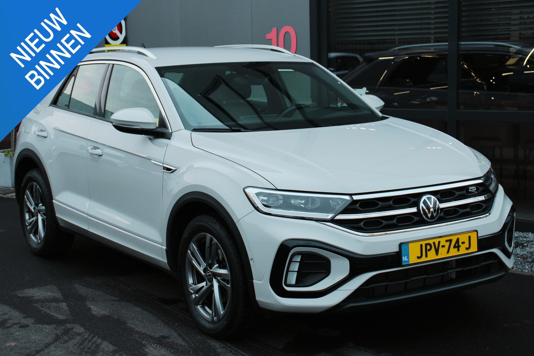 Volkswagen T-Roc 1.0 TSI R-Line, 38DKM, WINTERPAKKET, LED, P, Auto's, Volkswagen, Voorwielaandrijving, Automatische klimaatregeling
