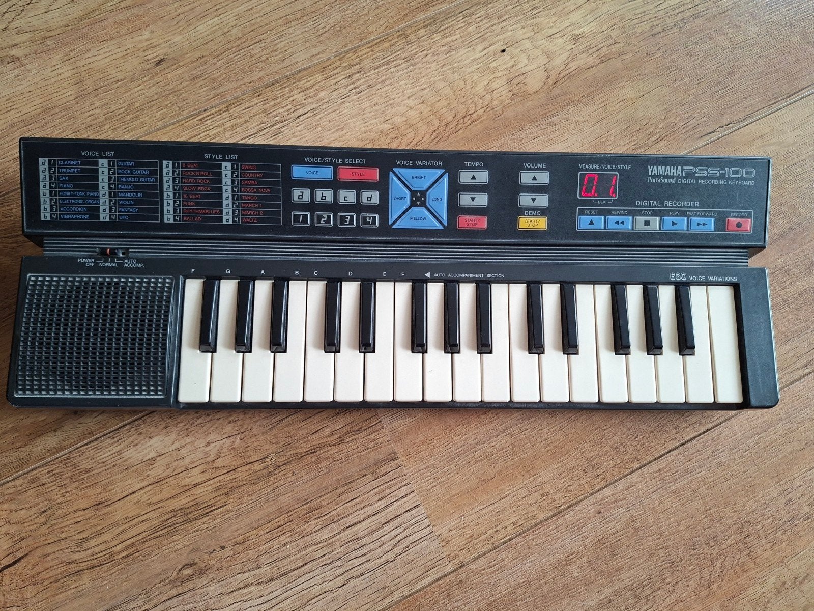 Yamaha PSS-100 Mini Keyboard met Adapter, Muziek en Instrumenten, Keyboards, Ophalen of Verzenden, Gebruikt, Overige aantallen