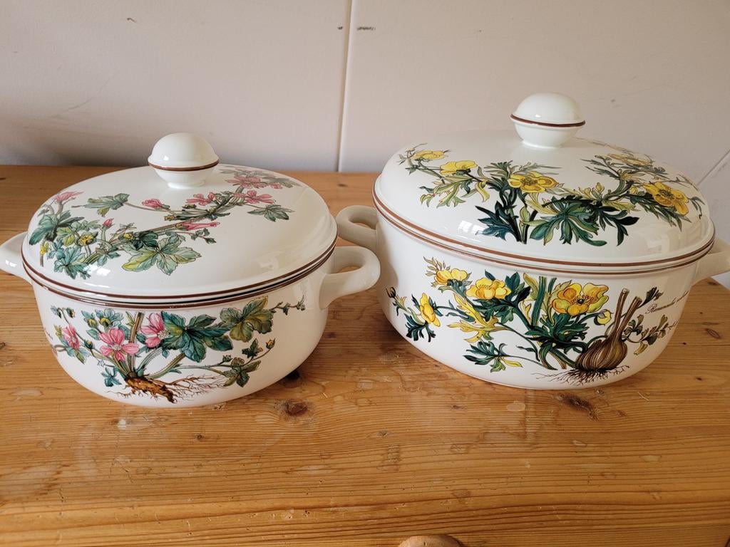 Dekschalen Botanica Villeroy &Boch  20 23,5 cm roze gele, Ophalen of Verzenden, Wedgwood, Porselein, Schaal of Schalen