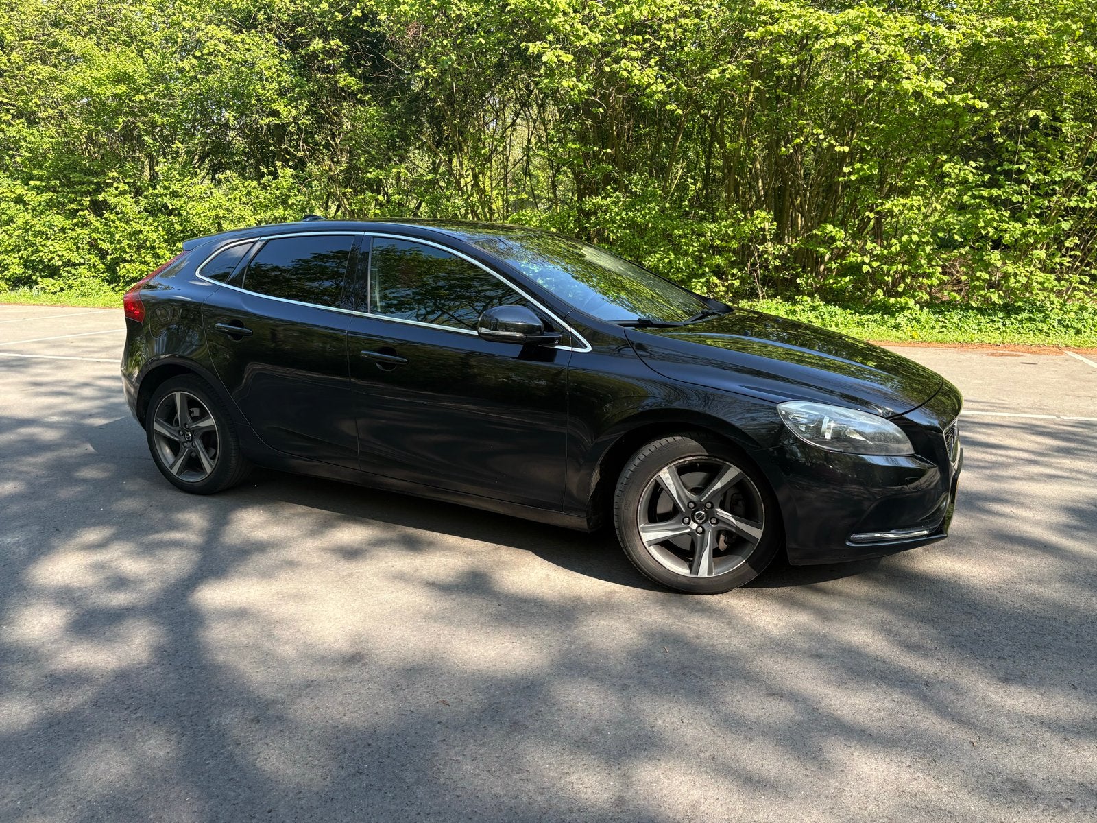 SPOED! Volvo V40 2.0 D4 190PK 2014 Zwart, Auto's, Voorwielaandrijving, Zwart, Particulier, 30 km/l