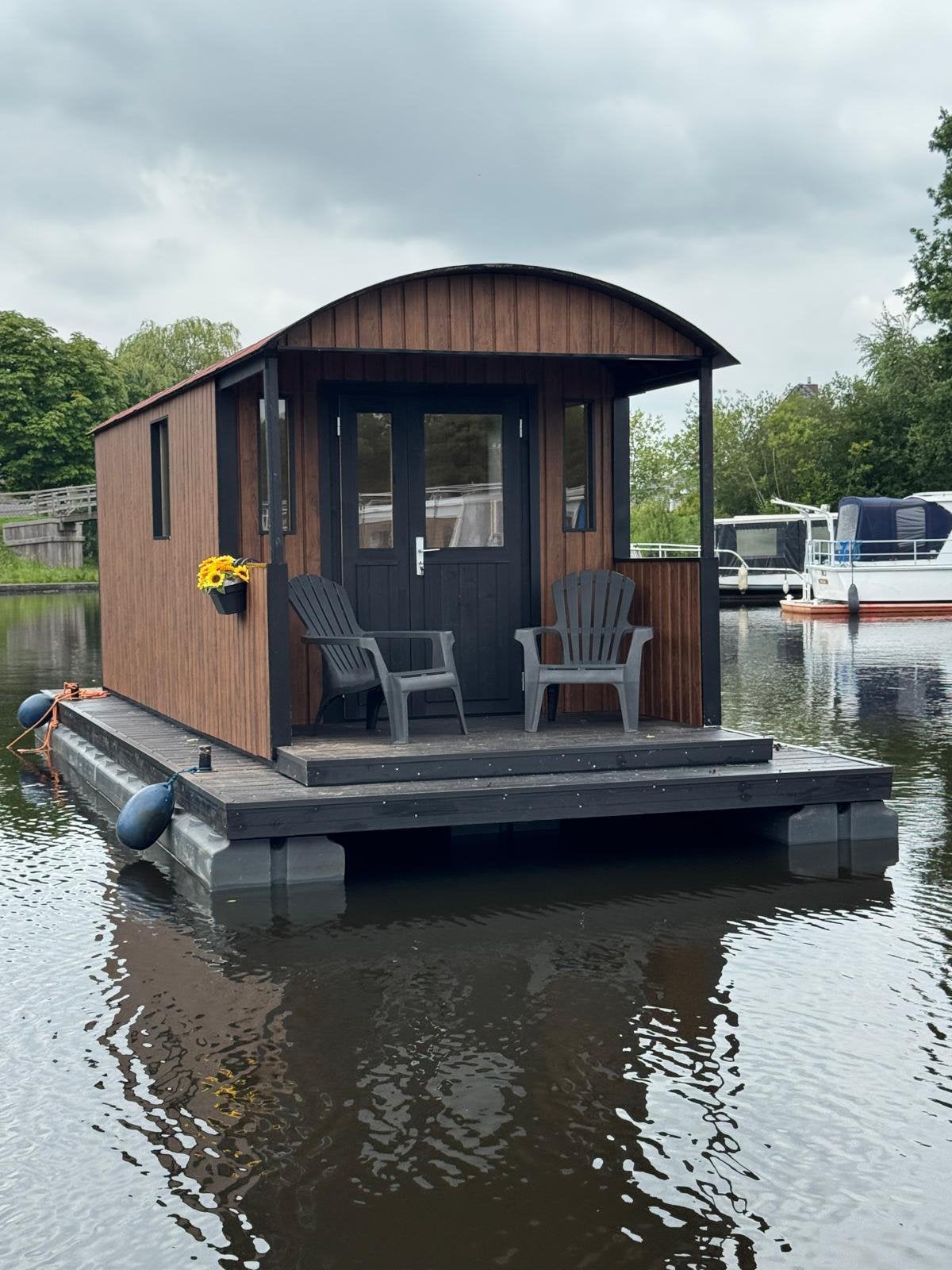 Woonboot te koop, Ophalen