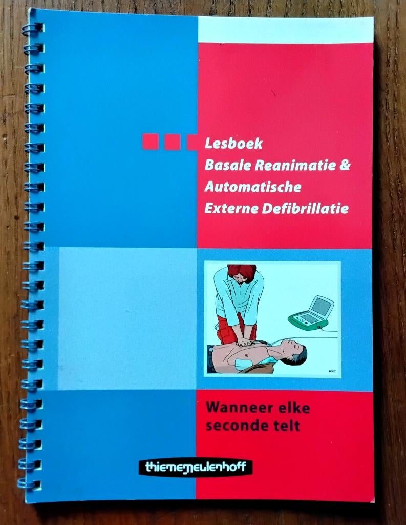 Lesboek basale reanimatie en automatische externe defibrilla, Boeken, Ophalen of Verzenden, Gelezen