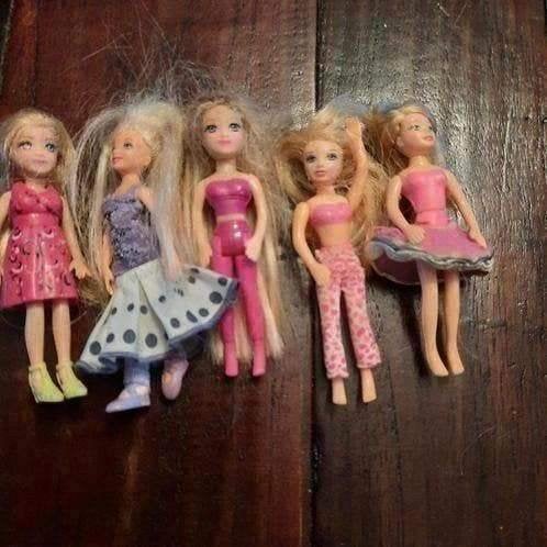 Mini barbie met kleding, Verzenden, Gebruikt, Barbie