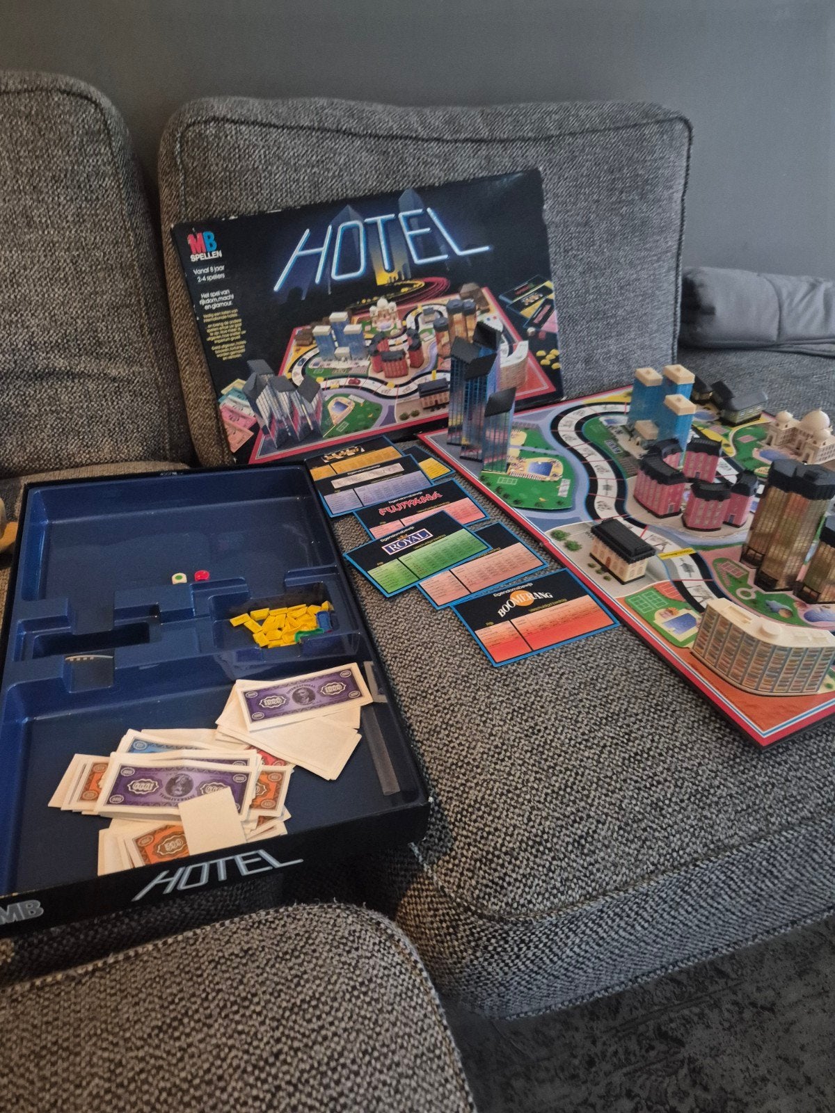 Vintage MB Hotel bordspel van MB uit 1986, Hobby en Vrije tijd, Gezelschapsspellen | Bordspellen, Ophalen of Verzenden, Gebruikt