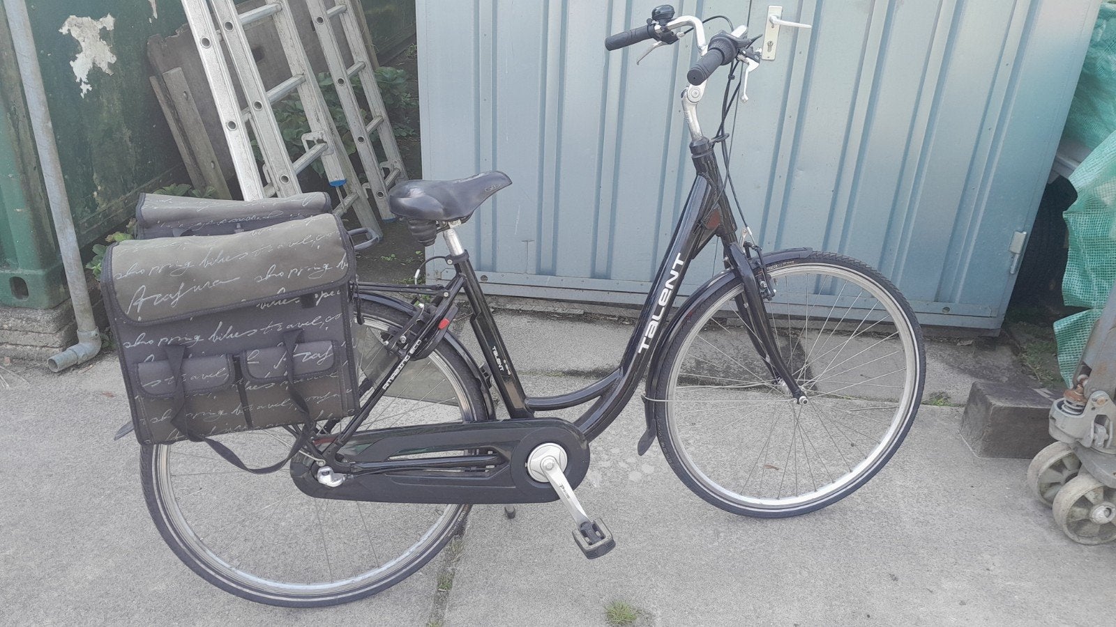 3 versnellingen  stadsfiets met tassen in goede staat ., Fietsen en Brommers, Ophalen, Gebruikt, Overige merken, Versnellingen