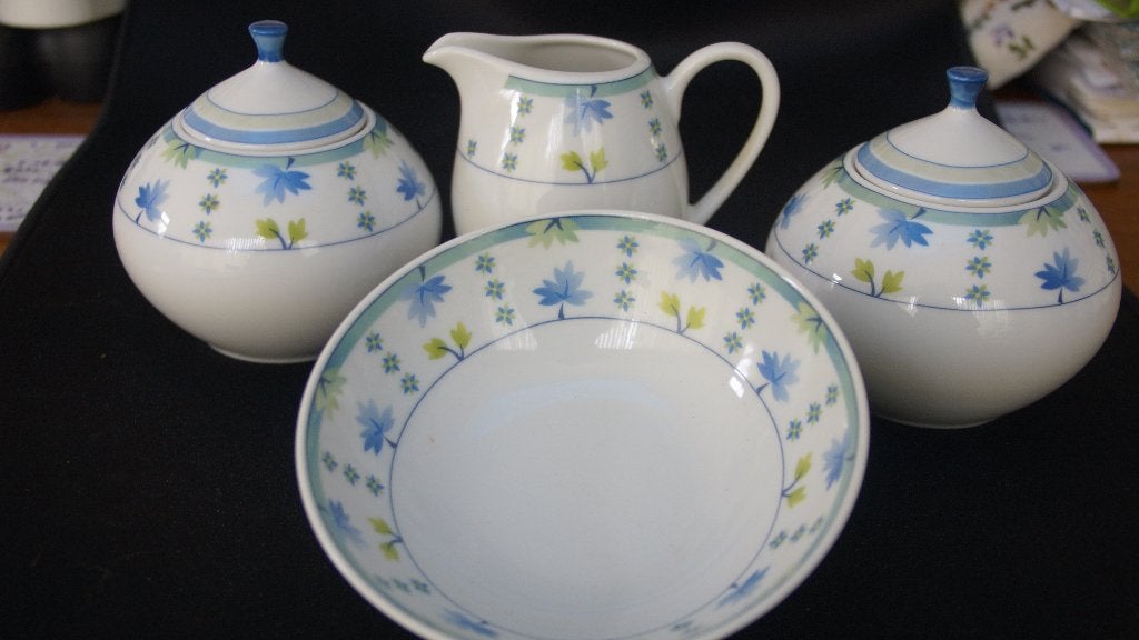 Servies blauwe bloemetjes Art+Design, Ophalen of Verzenden