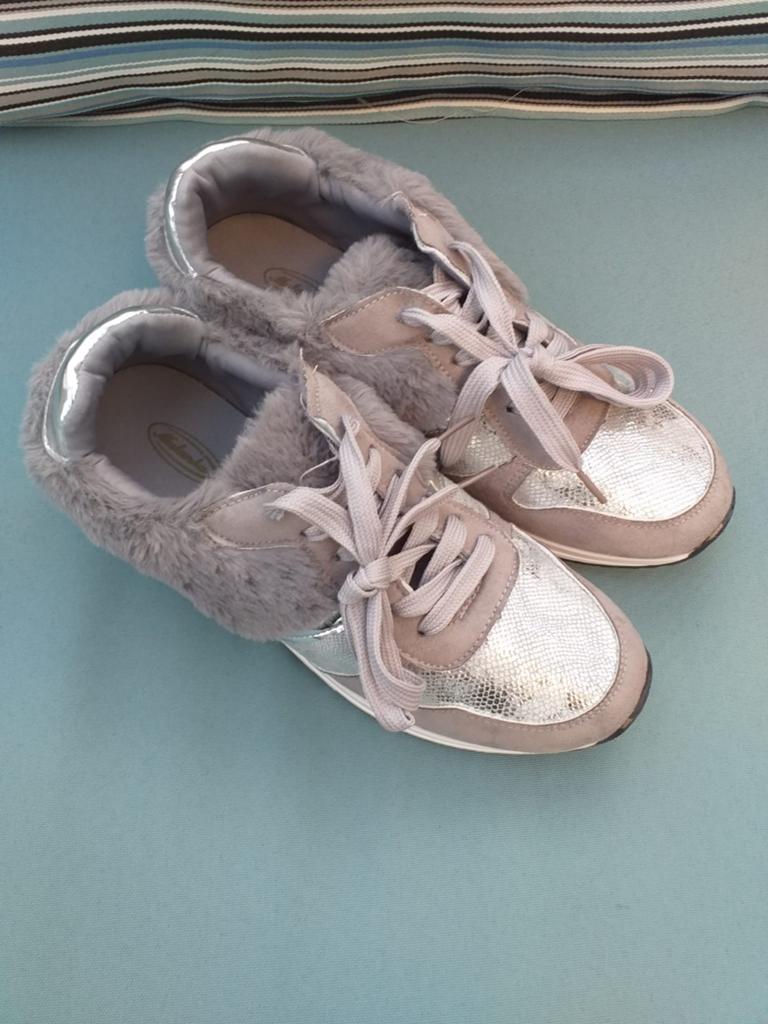 Grijze sneakers maat 38 nieuw, Nieuw, Ophalen of Verzenden, Sneakers of Gympen, Grijs