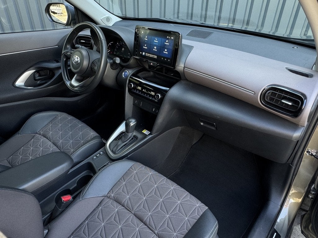 Toyota Yaris Cross 1.5 Hybrid Executive Panoramadak, Stoelve, Auto's, Toyota, Gebruikt, Automatische klimaatregeling, 1490 cc