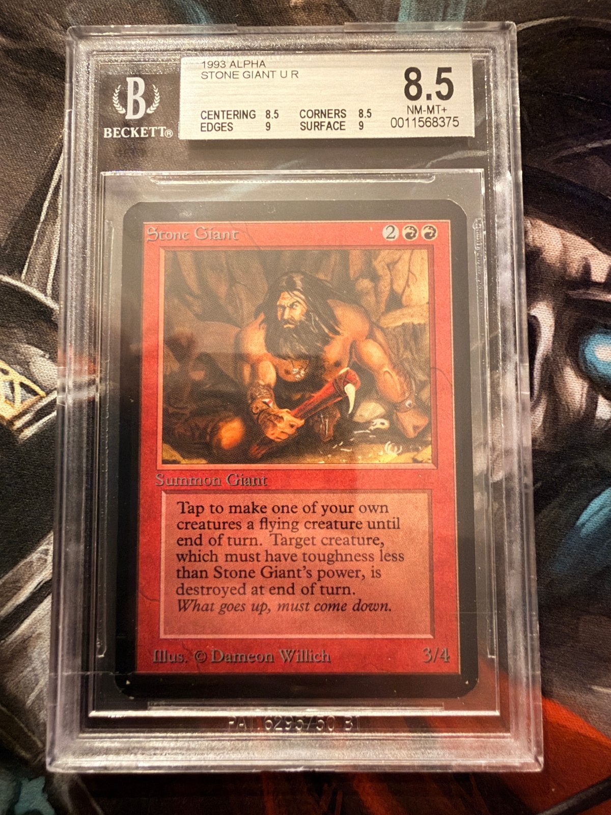Magic: The Gathering Alpha Stone Giant BGS 8.5, Ophalen of Verzenden, Zo goed als nieuw, Losse kaart