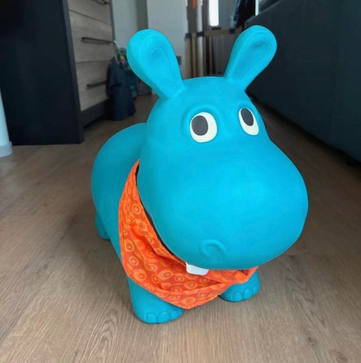 Skippy dier nijlpaard - Blauw springdier voor kinderen, Kinderen en Baby's, Ophalen of Verzenden, Gebruikt, Jongen of Meisje