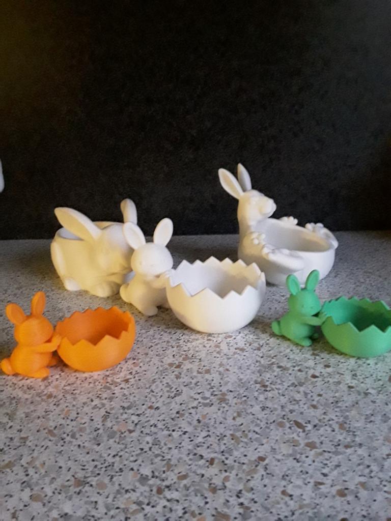 Leuke Paasdecoratie: Konijntjes en Eierschalen, Meerkleurig, Overige stijlen, Kunststof, Ophalen of Verzenden