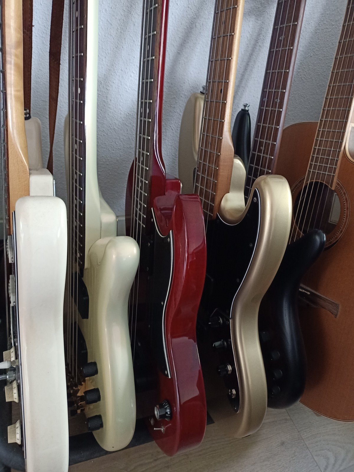 OPRUIMING: 3x basgitaren . 2x UPGRADE 1x RARE ORIGINAL., Muziek en Instrumenten, Ophalen