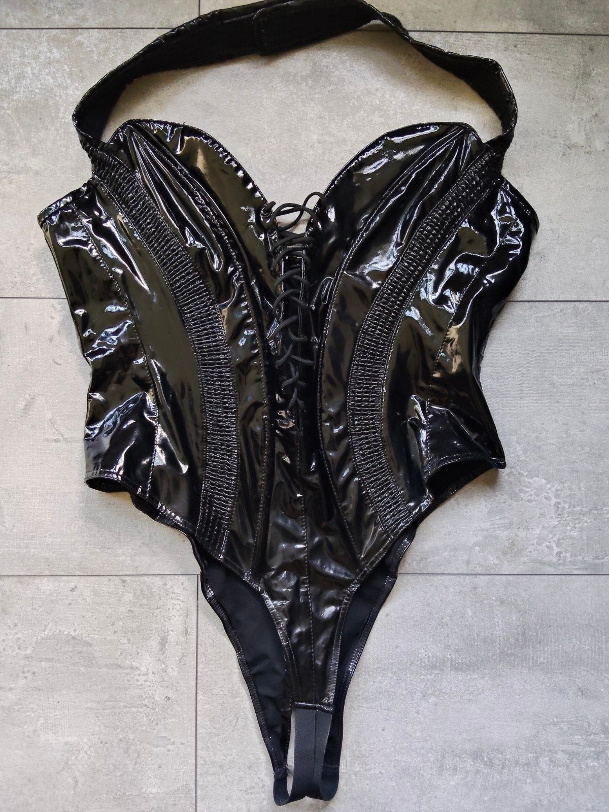 NIEUWE ! lak body open kruis mt 42- Merk Ledapol, Kleding | Dames, Ledapol, Ophalen of Verzenden, Zwart, Body of Korset
