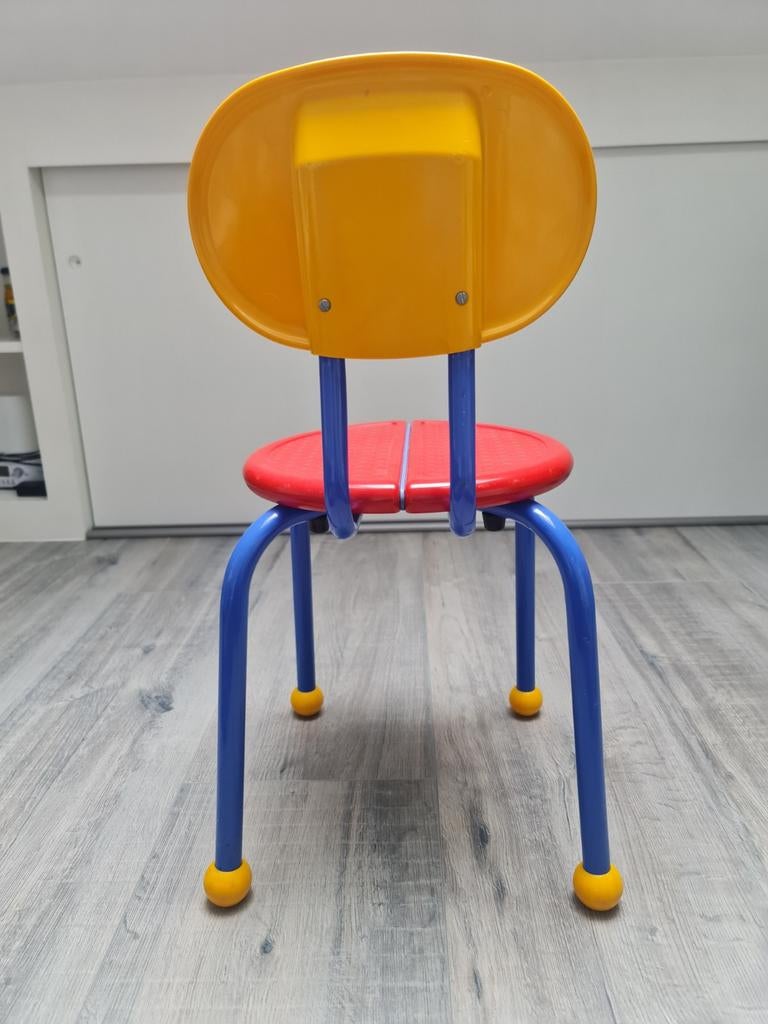 Kinder stoeltje, van metaal en plastic, Ophalen, Stoel(en)