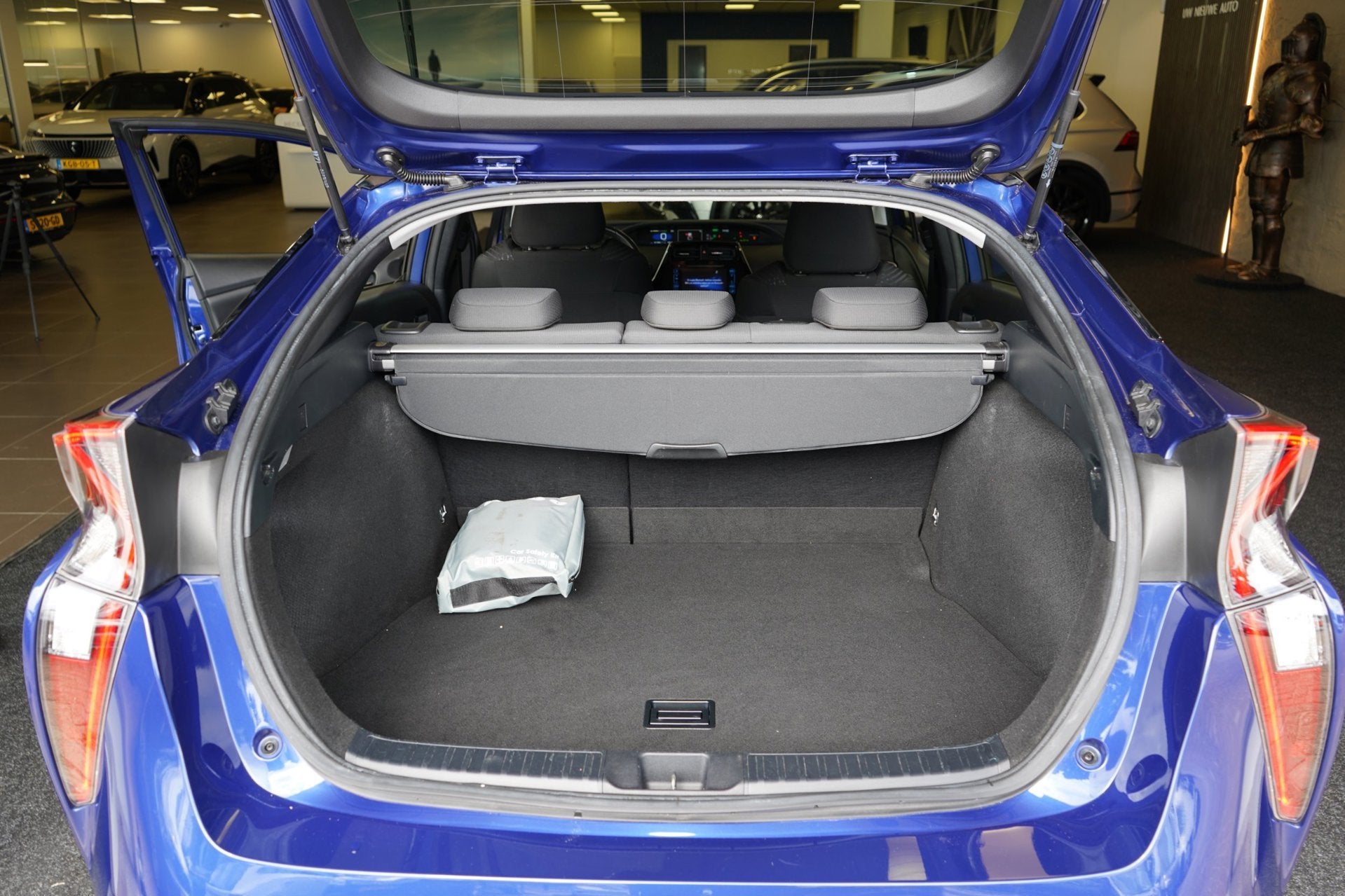 Foto 38 van Toyota Prius 1.8 Aspiration|GARANTIE|NAVI|CRUISE|STOELVERW|H