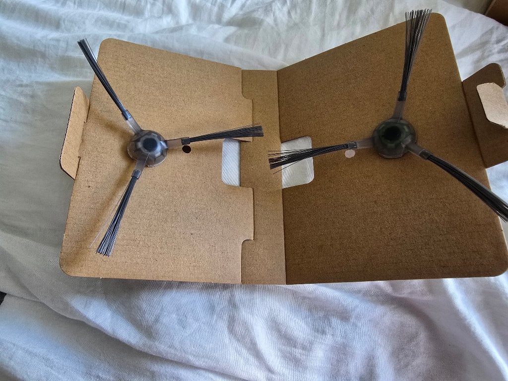 Robot stofzuiger, Witgoed en Apparatuur, Stofzuigers, Dweilfunctie, Zo goed als nieuw, Robotstofzuiger, Reservoir