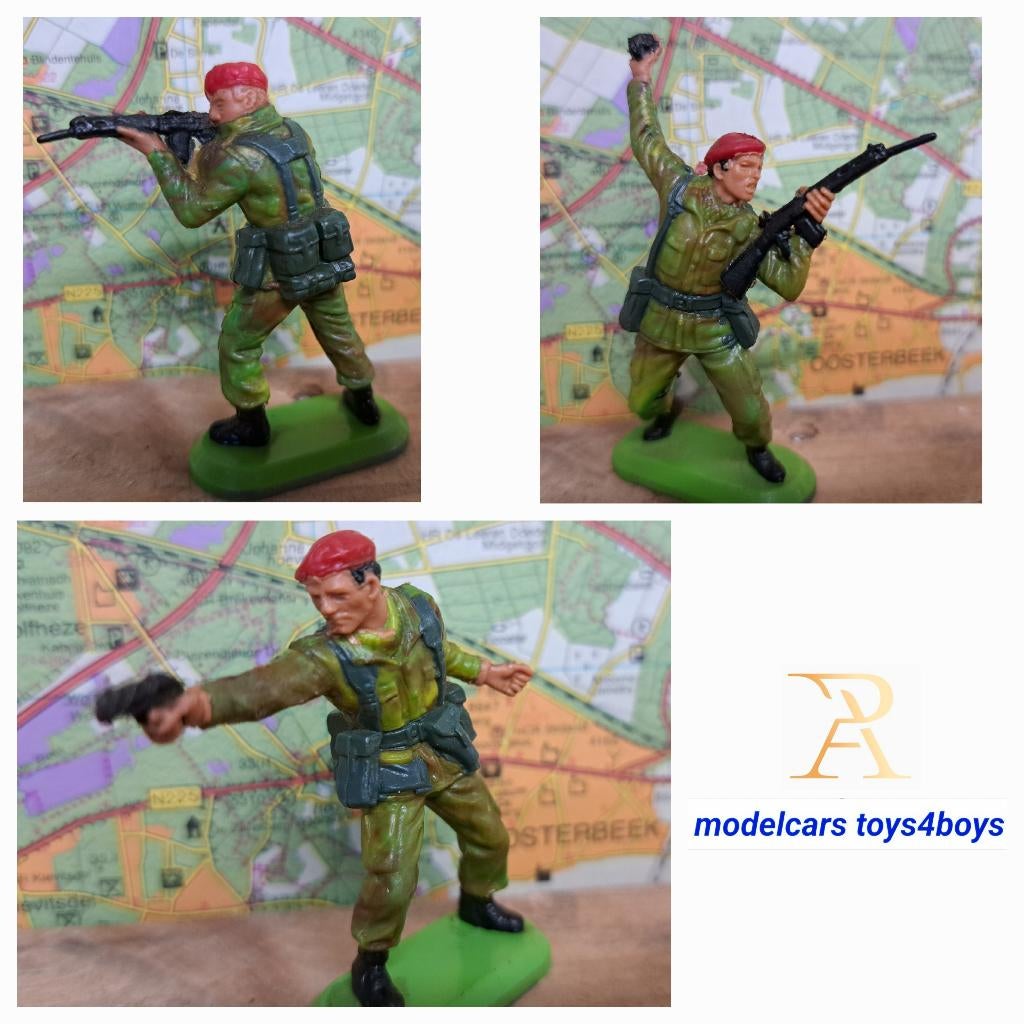 Britains Super Details Ltd. Vintage Red Berrets Commando's, Verzenden, Zo goed als nieuw, 1:50 of kleiner, Figuur of Figuren