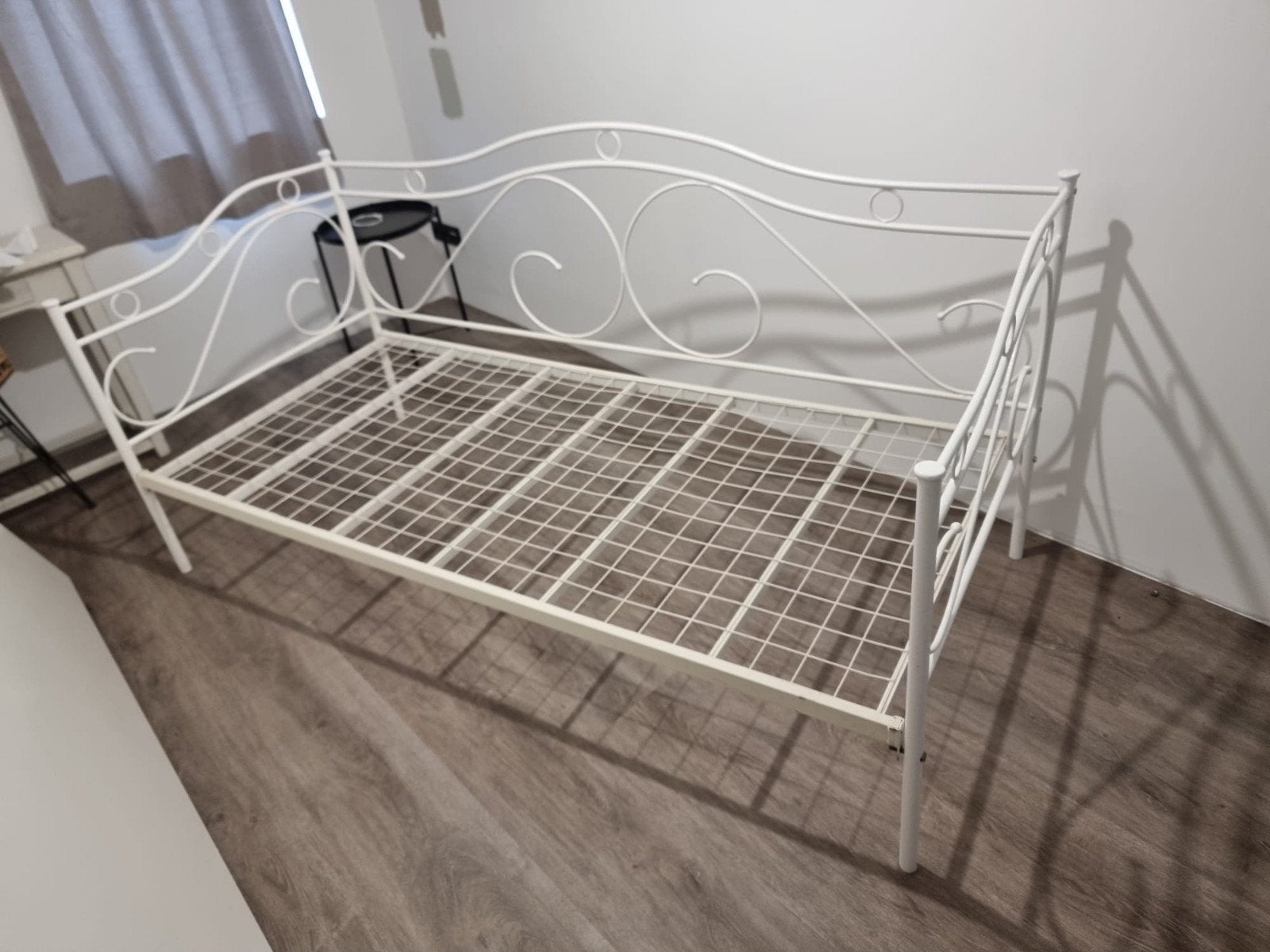 Wit spiraalbed zonder matras, Ophalen, Gebruikt, 90 cm, Eenpersoons