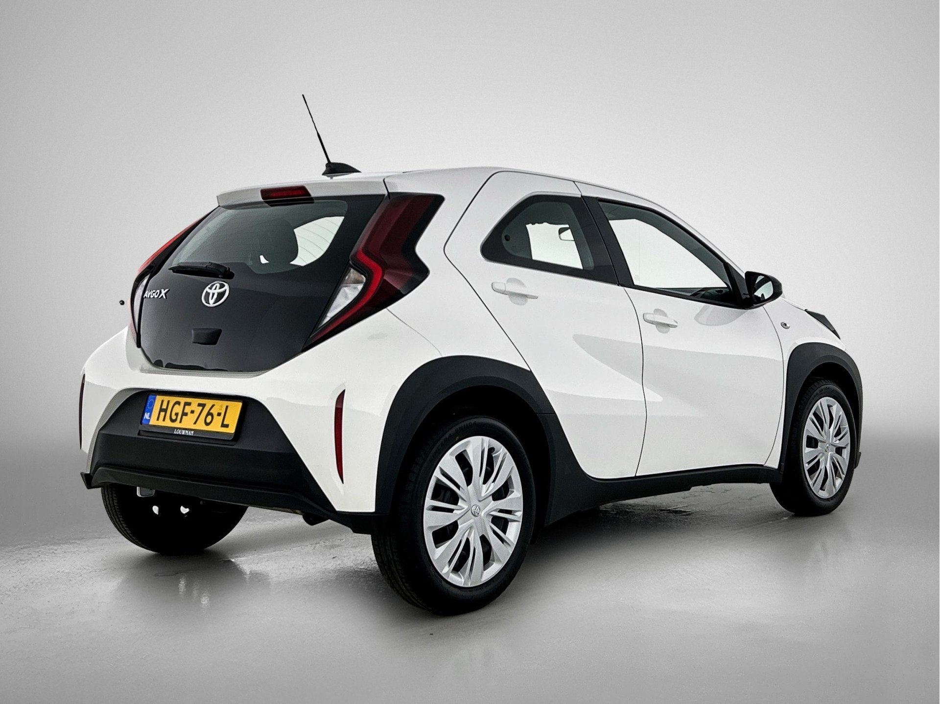Toyota Aygo X 1.0 VVT-i MT Play | Apple Carplay/Android Auto, Auto's, 12 maanden, Stof, 920 kg, 4 stoelen