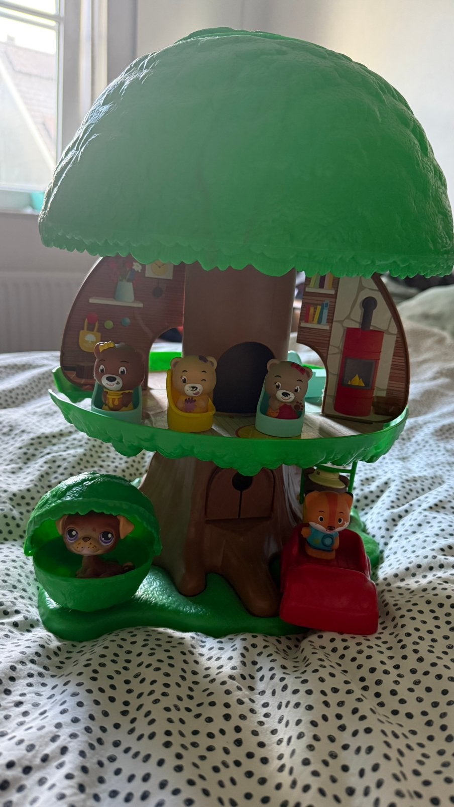 De magische speelboom, Ophalen of Verzenden, Zo goed als nieuw, Jongen of Meisje