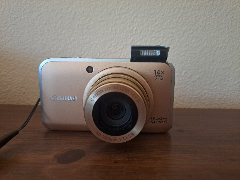 Digitale compact camera Canon PowerShot SX210 IS, 14 megapixels, Gebruikt, Canon, Ingebouwde flitser